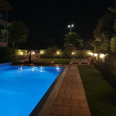 Apartamento Garda Felice Desenzano del Garda Exterior foto